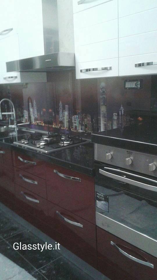 frontale cucina genova vicenza bergamo verona rovigo reggio emilia porta a vetro scorrevole design immagine stampata vetreria verona vetreria vicenza vetreria arzignano vetreria padova scrigno eclisse porte tuttovetro