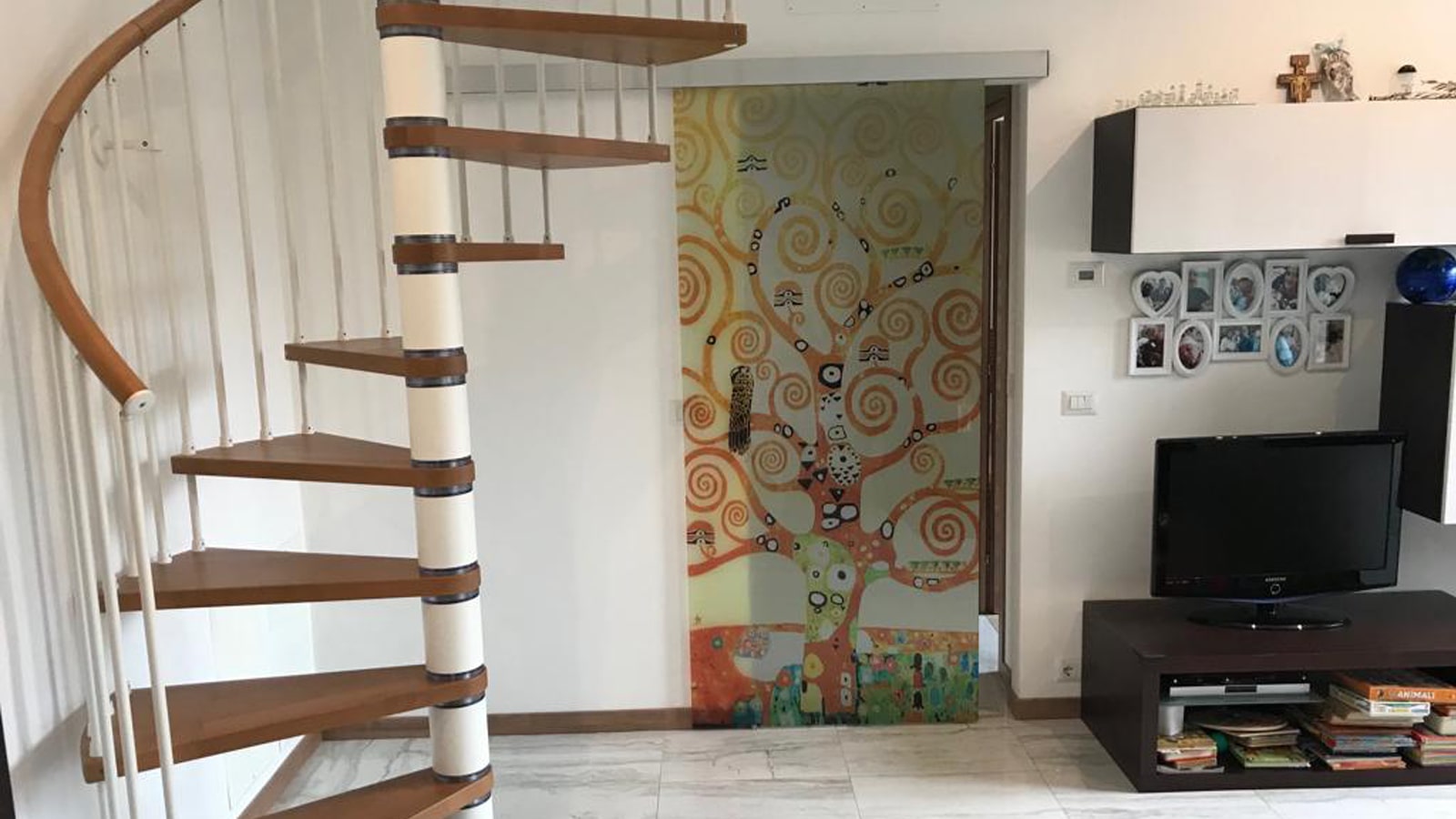 porta tuttovetro albero di klimt immagine su vetro