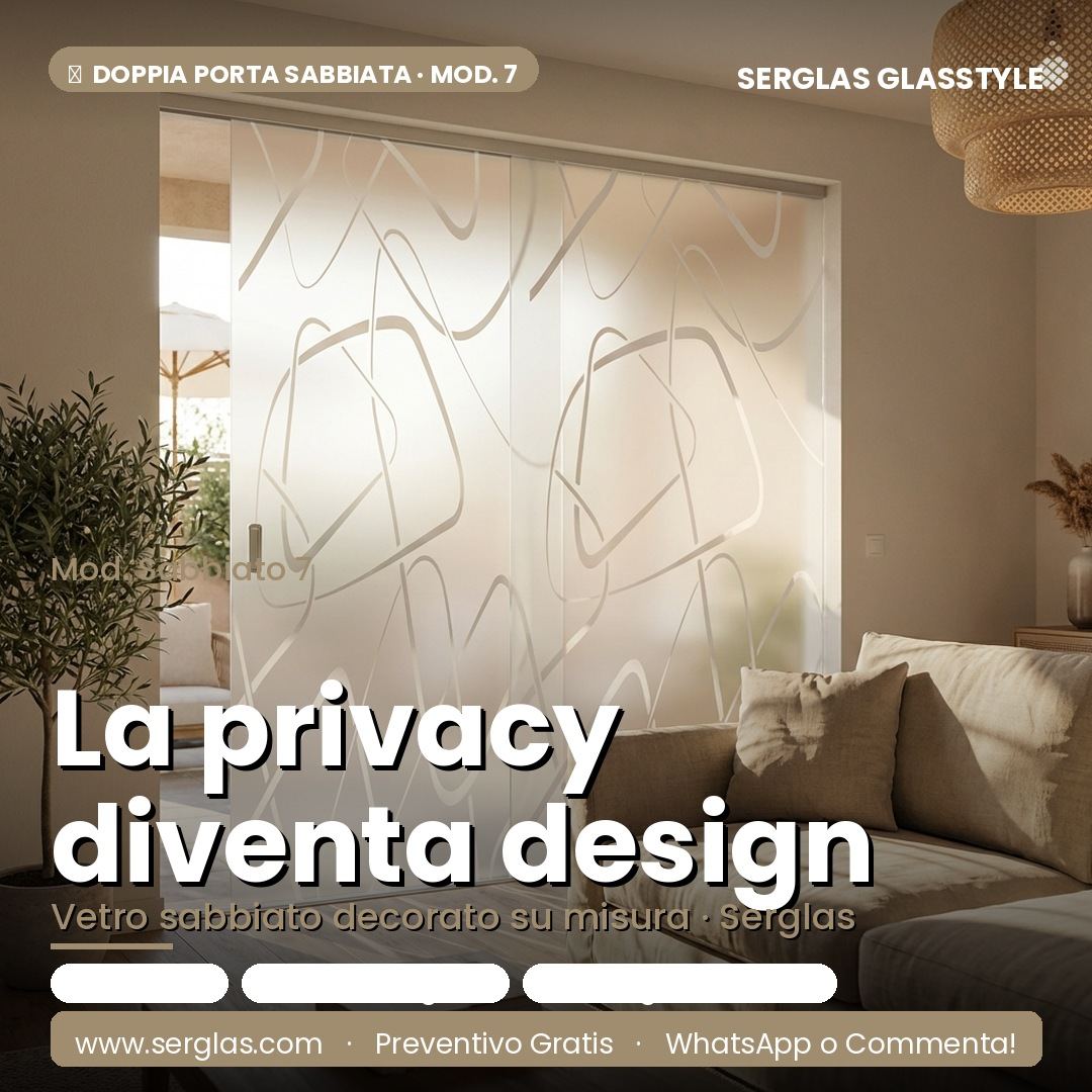 Doppia porta in vetro sabbiato con decoro privacy lineare a Treviso