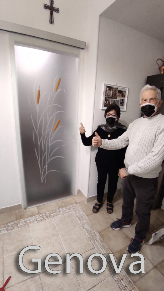 porte a vetro,porta a  vetro scorrevole,porta vetro design,clienti contenti,realizzazione porte vetro,produzione porte in vetro,laboratorio porte a vetri,porte vetro pordenone,porta a vetro udine,porte in vetro mestre,porta a vetro verona,porte a vetri vicenza,porta vetro design playcolor,playcolor porte,porte vetro,porte scorrevoli design
